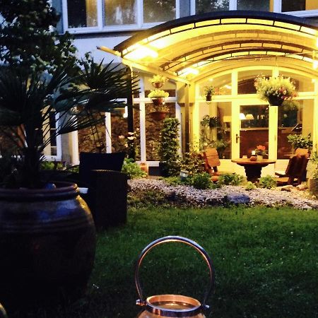 Dein Gutshof Hotel & Ferienwohnungen Gorlitz Bagian luar foto