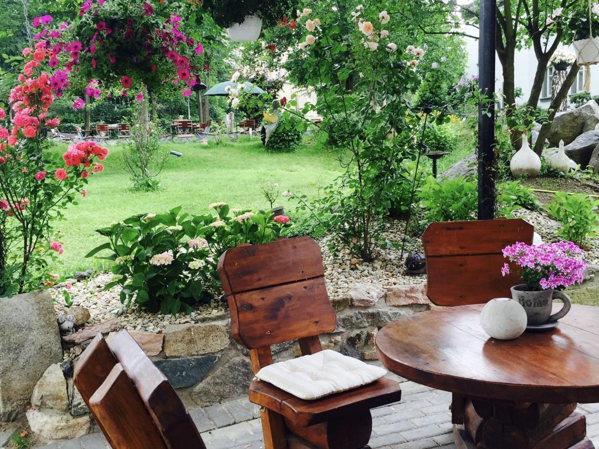 Dein Gutshof Hotel & Ferienwohnungen Gorlitz Bagian luar foto