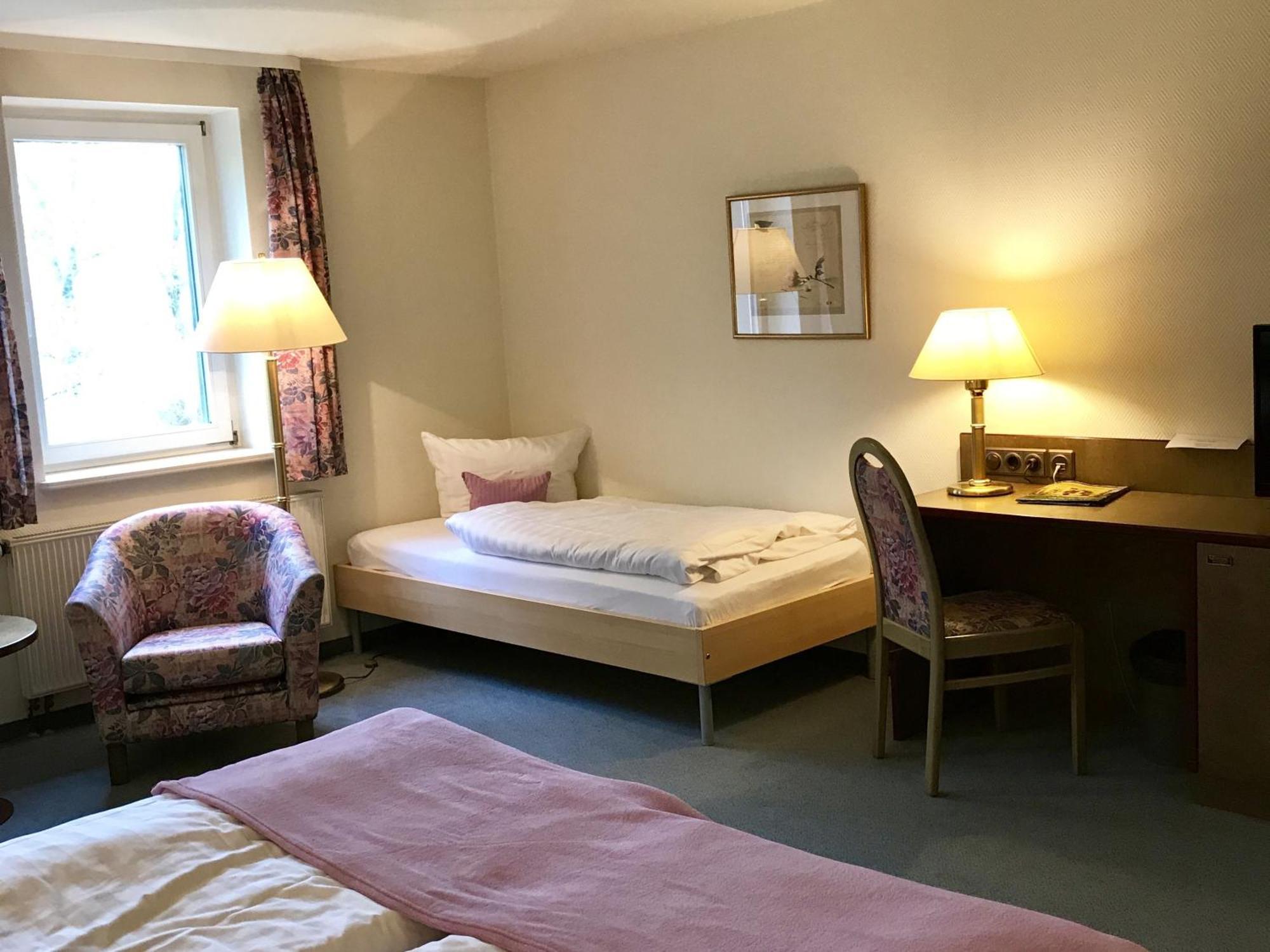 Dein Gutshof Hotel & Ferienwohnungen Gorlitz Ruang foto