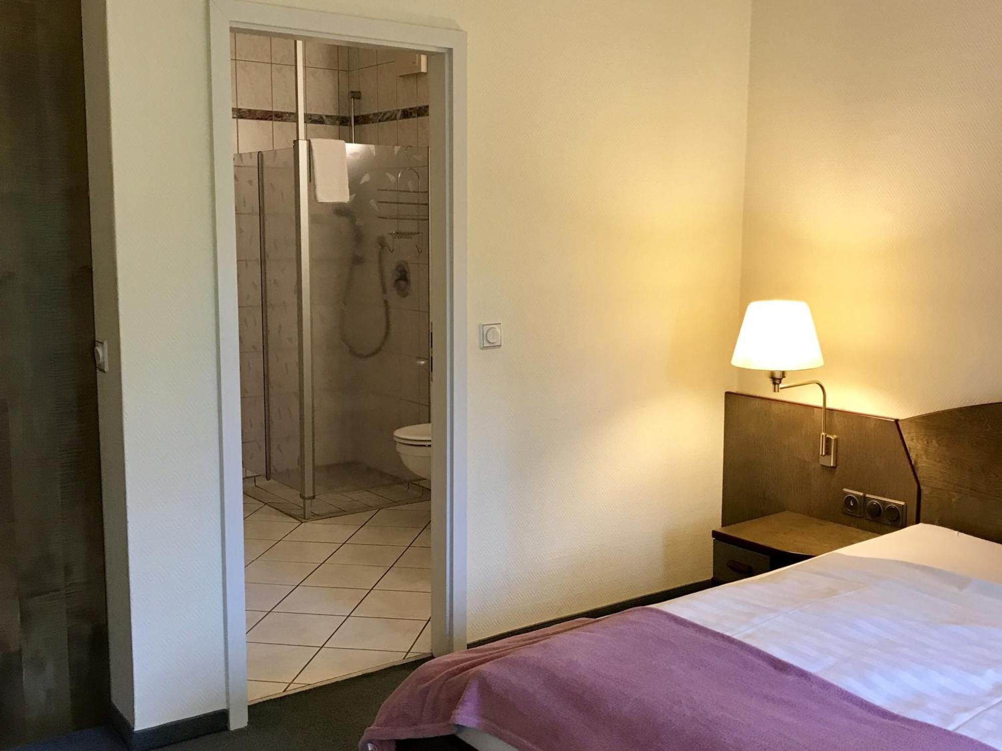 Dein Gutshof Hotel & Ferienwohnungen Gorlitz Ruang foto