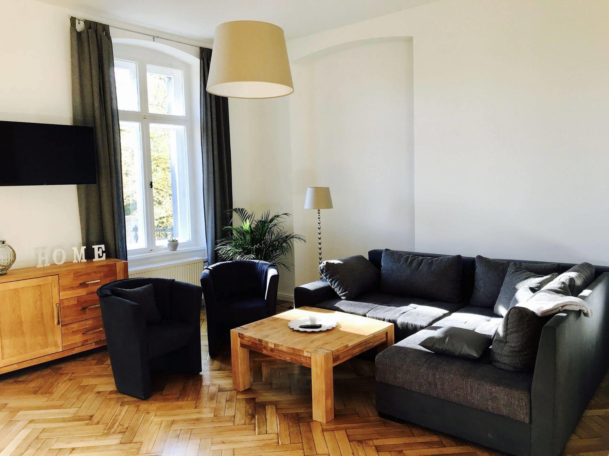Dein Gutshof Hotel & Ferienwohnungen Gorlitz Bagian luar foto