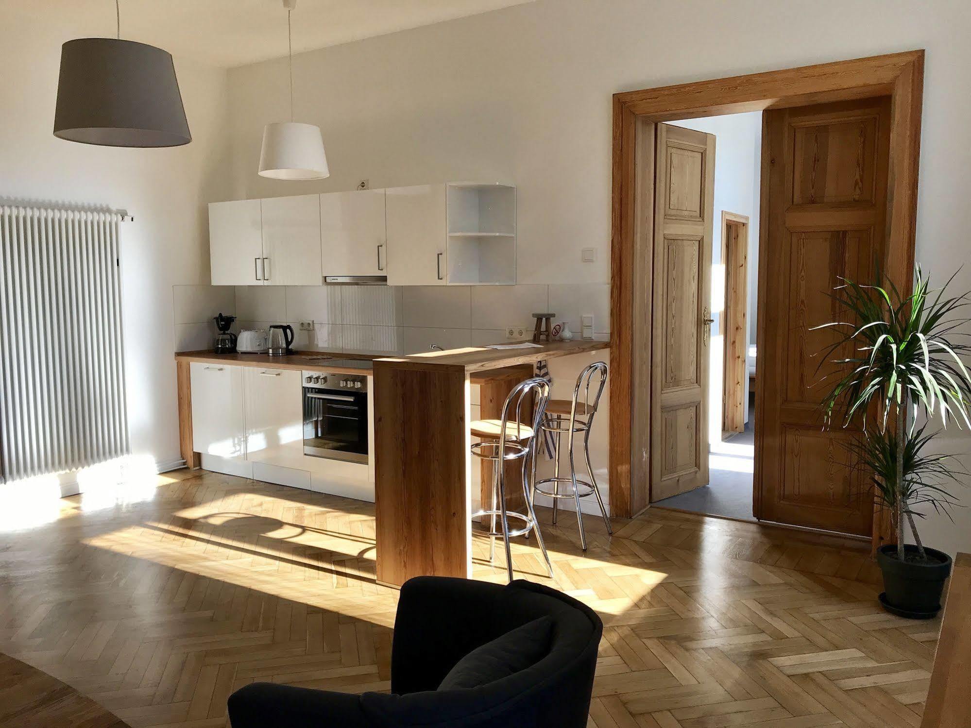 Dein Gutshof Hotel & Ferienwohnungen Gorlitz Bagian luar foto