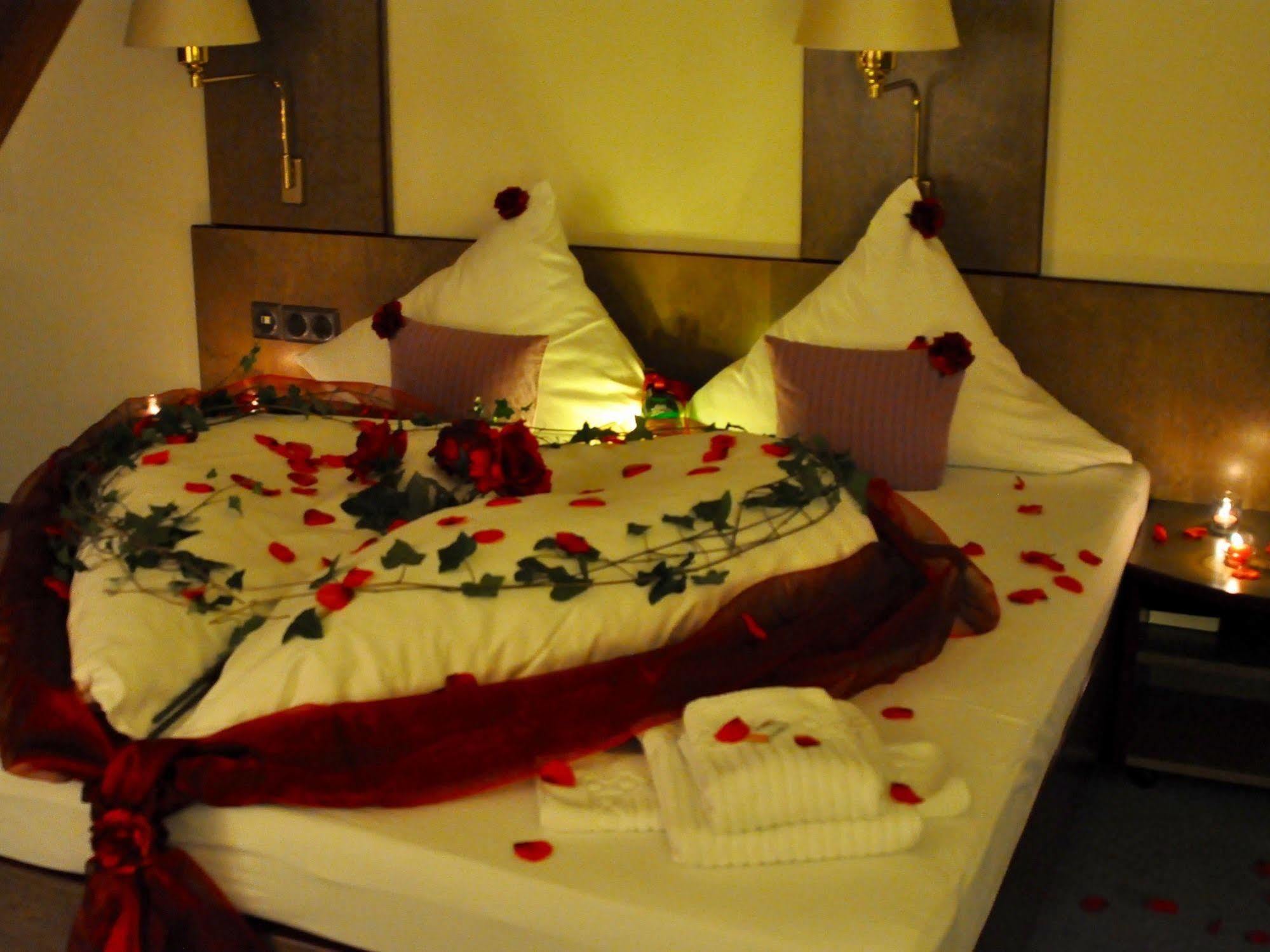 Dein Gutshof Hotel & Ferienwohnungen Gorlitz Bagian luar foto