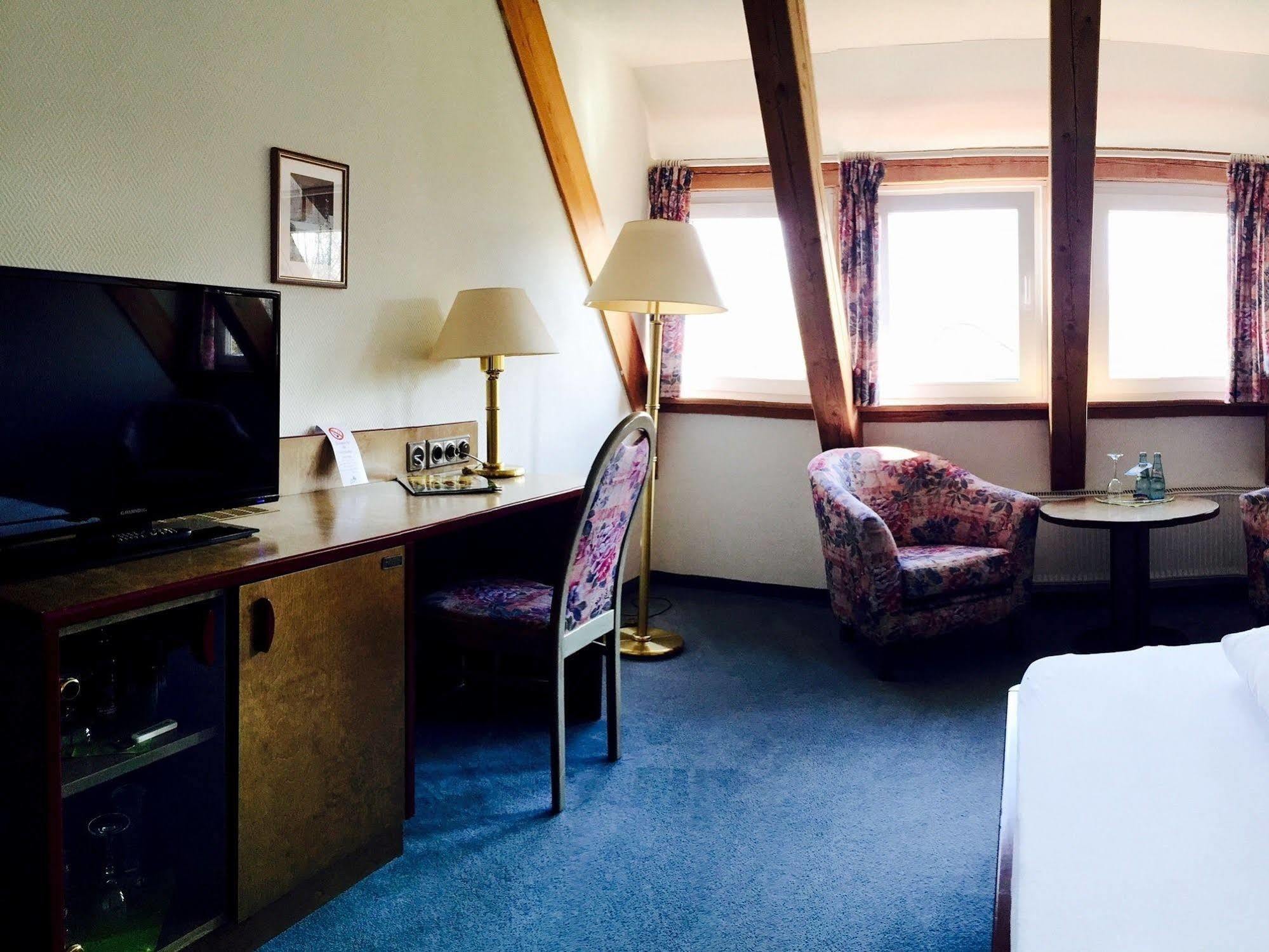 Dein Gutshof Hotel & Ferienwohnungen Gorlitz Bagian luar foto